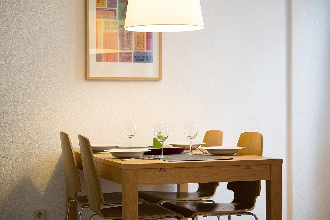 Apartamentos San Lorenzo 26 มาดริด ภายนอก รูปภาพ