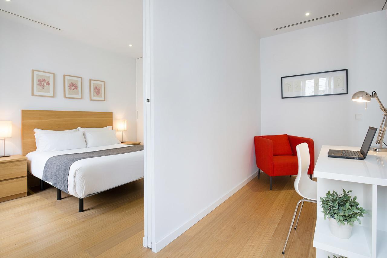 Apartamentos San Lorenzo 26 มาดริด ภายนอก รูปภาพ